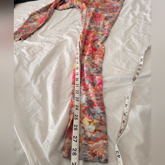 Lululemon Align High-Rise Leggings 25” Inflorescence Multi Floral Size 4 - Picture 5 of 12